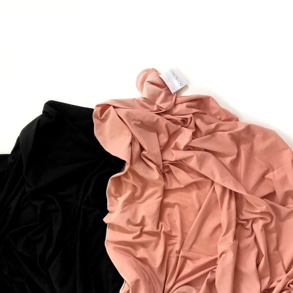 Stretchy Swaddle Blanket in Black ***** - Dotboxed