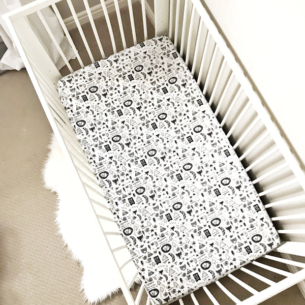 Crib Sheet - Adventure Awaits - Dotboxed