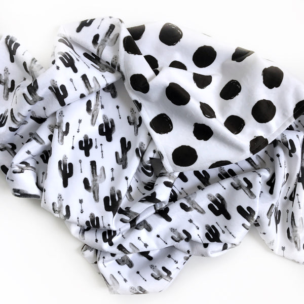 BLACK AND WHITE CACTUS AND DOTS BLANKET - Dotboxed